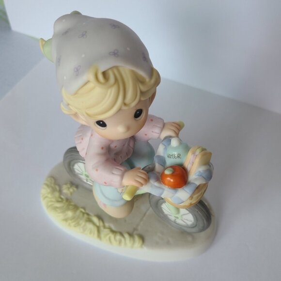 Vintage Precious Moments Friendship Collectible Porcelain Figurine - Picture 6 of 12